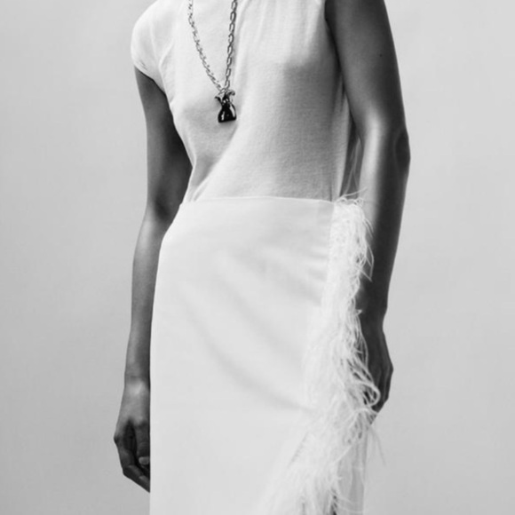 ZARA WOMAN BUST CHARM NECKLACE Long leather cord necklace metal bust charm.NWT - Picture 1 of 7